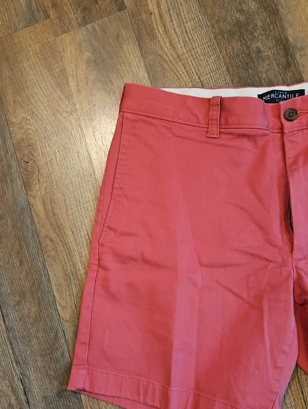 👖J. Crew Mens Coral Flat Front Shorts